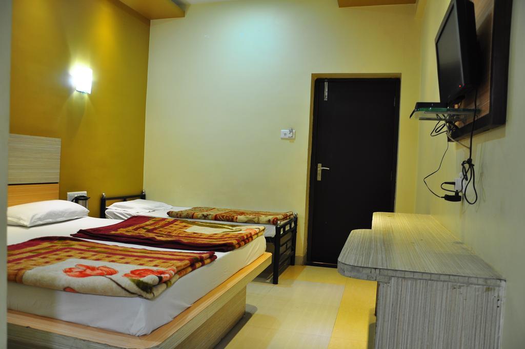 Hotel Ganesh Oasis Mount Abu Exterior foto