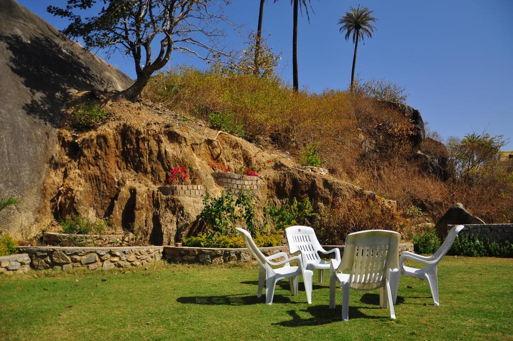 Hotel Ganesh Oasis Mount Abu Exterior foto